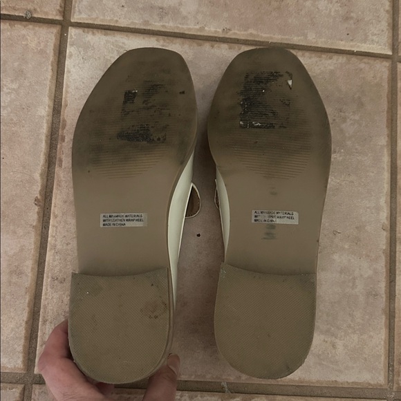 Dolce Vita Ivory Shine Fran Loafer - Picture 5 of 5